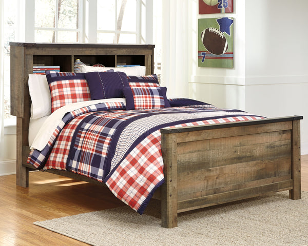  plank-style details and nailhead trim pay homage to reclaimed barn wood