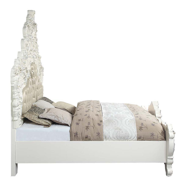 and lustrous finishes are all included in the Vanaheim Bedroom Collection. Extravagant scroll floral design with gold trim accent creates classic appeal and timeless silhouettes. Button tufted headboard and footboard 