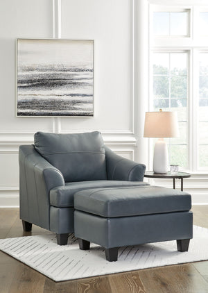 Catering to your fashionable and relaxed lifestyle, this set is a handsome marriage of masculine and feminine sensibilities. Soft-to-the-touch leather match upholstery, with an enhanced tone-on-tone look, levels up the affordable luxury. Whether youâ€™re 