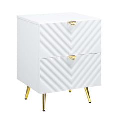 The Gaines Collection is a glamorous and sophisticated grouping that adds a chic style to any room. The white gloss finish and gold metal accents help to accentuate the clean lines of the pieces and add a pop of glamour. The diagonal line design adds visu