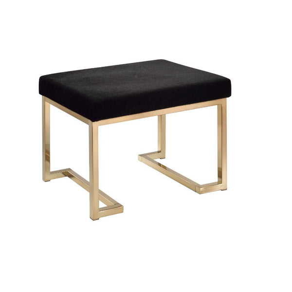 The Boice collection features a trending combination of sleek and modern style, with black padded seat and champagne finish metal base. The modern lines of the base with its open return base and simple form top, make for an modern feel and show off key el