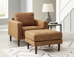 Small-scale style, tailored to perfection. This set echoes retro aesthetics with warm caramel faux leather, while its ultra-linear silhouette incorporates a contemporary edge. Versatile in form and function, the seat suits styles from modern boho to trans
