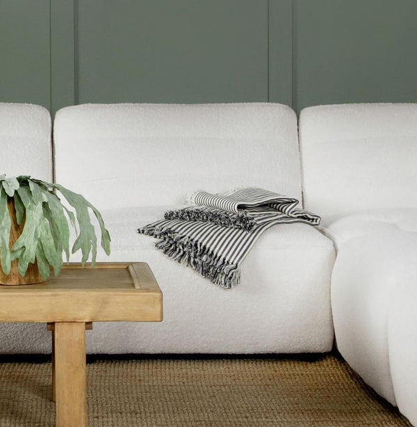  modern bedroom set perfect for an updated space. Linear design creates a sharp aesthetic