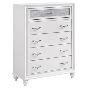 Complete the decor of your personal space in stunning, sparkling style. Beautifully adorned with acrylic glitter panels, this five-drawer dresser transforms any bedroom into a glamorous retreat. Faceted crystal hardware adds an extra pop of polish. A cris