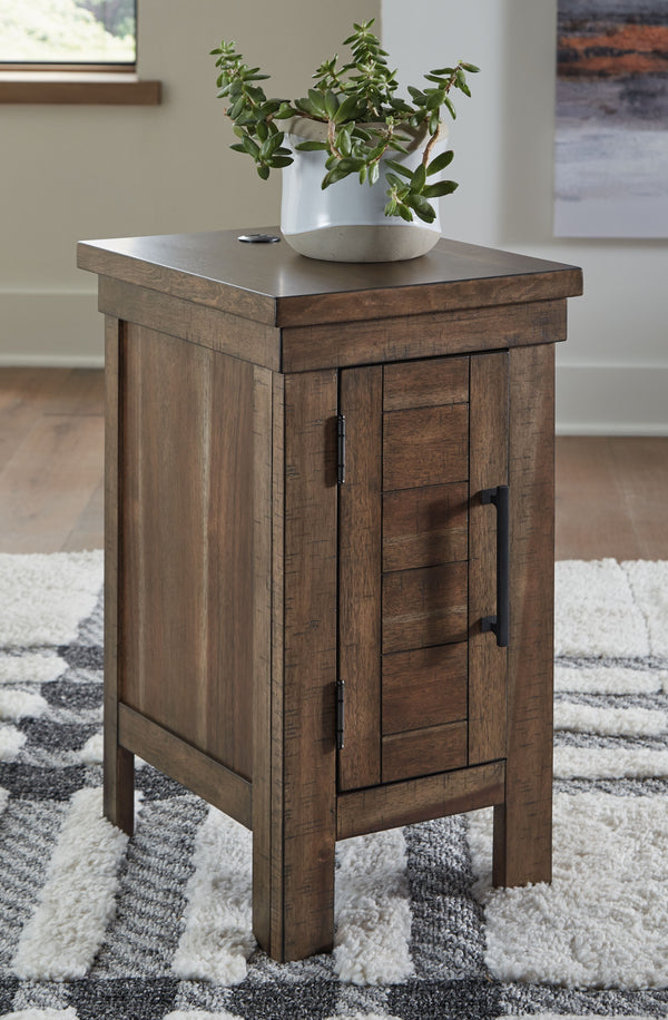  a tobacco brown finish and antiqued bronze-tone hardware