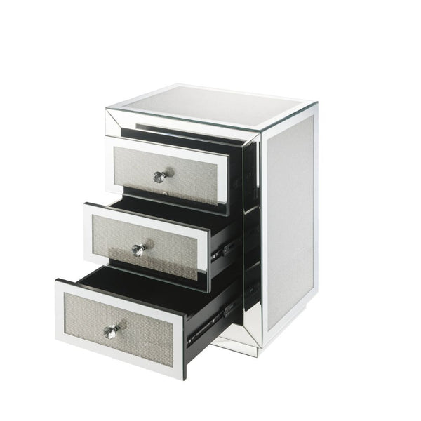  ensuring a design that endures. Three drawers with faux diamonds Inlay drawer fronts
