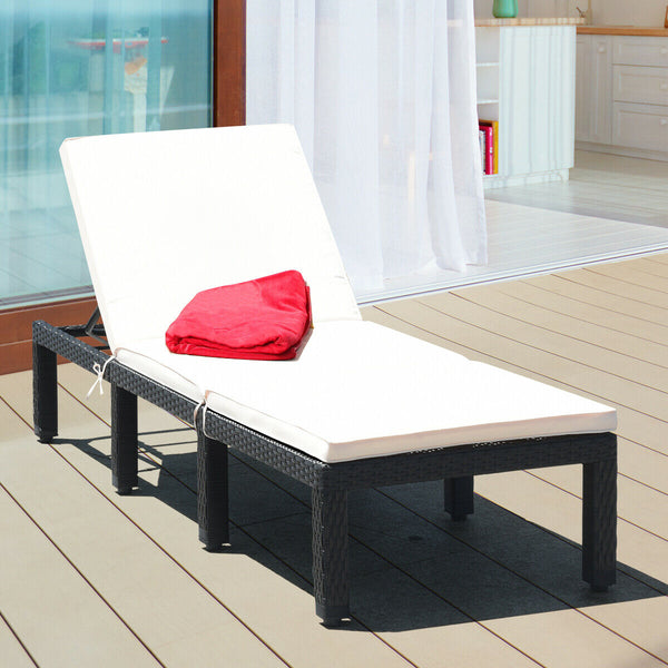 Durable hand-woven black PE rattan and steel frame for long time using<br>8 sturdy legs offer extra support and stability for you<br>Soft and thick cushion for comfortable seating<br>Cushion with navy and off white cushion cover<br>The cover of the cushio