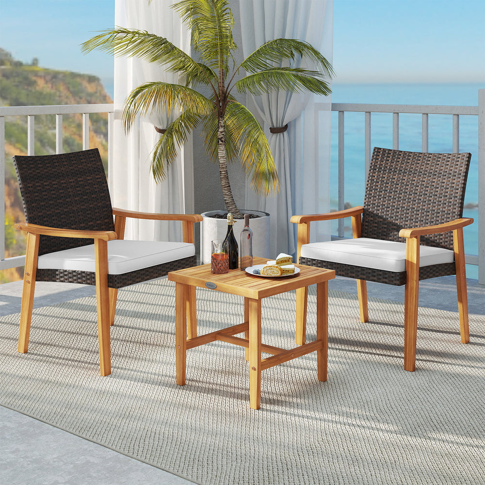 Ensure long-lasting beauty thanks to the sun-protective PE rattan<br>It also makes you feel cool and breathable for lasting comfort<br>The solid acacia wood frame offers stable support for long-term use<br>The splinter-free surface ensures a smooth and sa