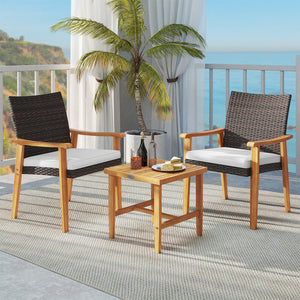 Ensure long-lasting beauty thanks to the sun-protective PE rattan<br>It also makes you feel cool and breathable for lasting comfort<br>The solid acacia wood frame offers stable support for long-term use<br>The splinter-free surface ensures a smooth and sa