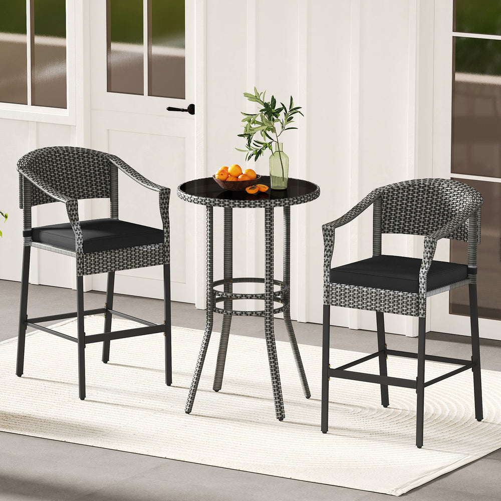 Hand-woven PE rattan for long-lasting use and much elegance<br>Seat cushions with soft fillings bring you optimal comfort<br>Zippered cushion covers are simple to detach and maintain<br>Fixing ties prevent the cushions from moving around<br>Reinforced met