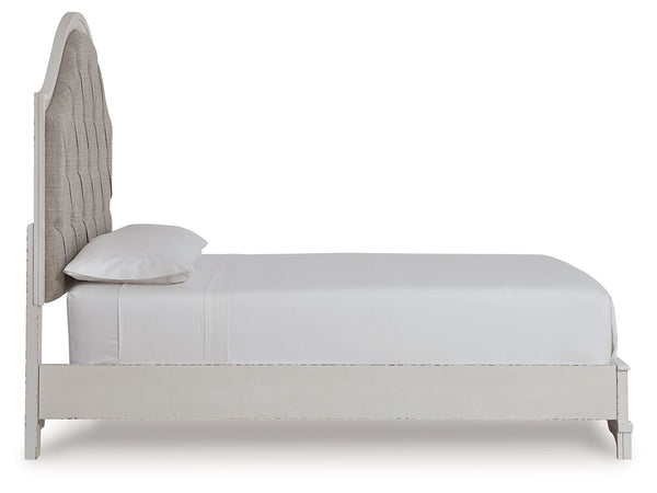 Blendon - Rustic Brown - Queen Upholstered Panel Bed