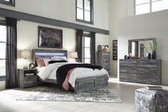 Baystorm - 7 Pc. - Dresser, Mirror, Chest, King Panel Bed with 2 Storage Drawers - Gray