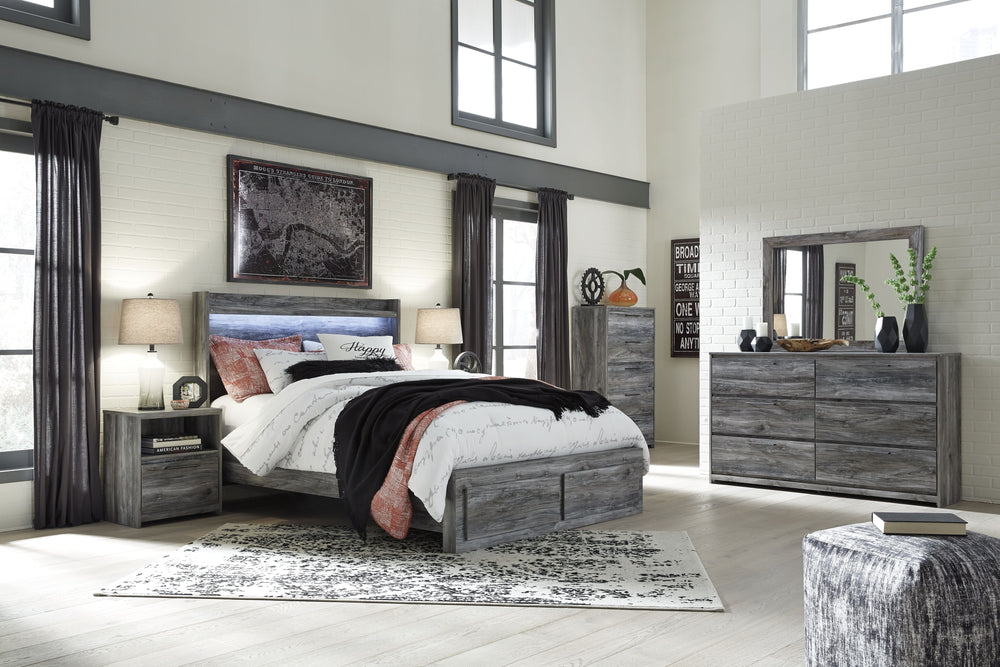 Baystorm - 6 Pc. - Dresser, Mirror, Queen Panel Bed with 2 Storage Drawers - Gray