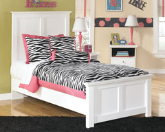Clean, crisp and fresh. This full panel bed masters the art of understated elegance. Whether youâ€™re looking to exude an air of cottage chic flair or a modern classic vibe, this easy-to-love look makes just the right statement. Mattress and foundation/bo