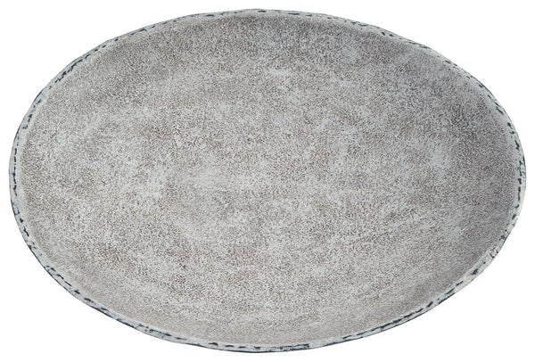 The clean, earthy shape of this metal bowl in an antiqued white finish lends itself to showcasing everything from organic decorative balls to shiny holiday ornaments. Whatever strikes your fancy.<br/><br/><b>Product Features</b><ul><li>Made of metal</li><