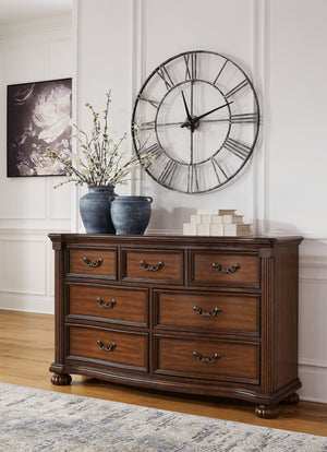  its stately presence graces your room with an air of opulence. Your taste for exquisite details is satisfied with decorative drawer pulls and chic bun f