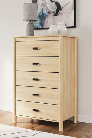  its spacious drawers give you plenty of space to store your wardrobe. Best of all