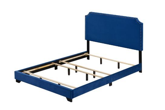 Refurbish your bedroom in a modern and sleek style! Soft fabric fully covers the bed frame in a solid color design that highlights the simple and elegant silhouette. The upholstered headboard is comfy to lean against for bedtime reading, with the sophisti