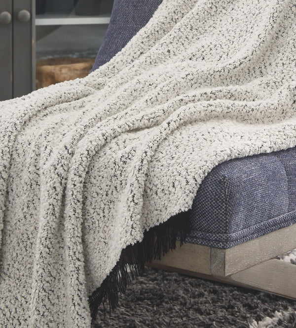 Leonita - Black / White - Throw