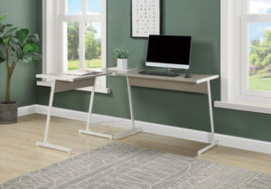 Corner Computer Desk Orientation: -"L-" Shape Rectangular Table Top<br/><br/><b>Product Features</b><ul><li>Corner Computer Desk</li><li>Orientation: -"L-" Shape</li><li>Rectangular Table Top</li><li>Computer Holder Included(w/4 Wheels)</li><li>Case: 1Pc/