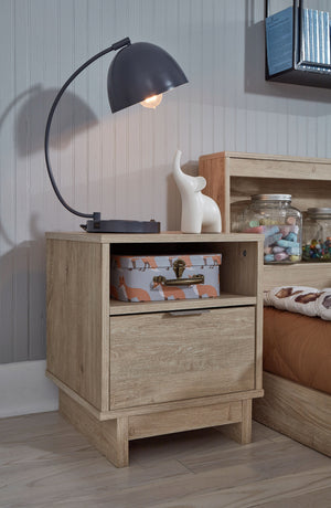  space-saving choice for those with an eye for contemporary design. Integrated storage headboard and bookcase side rail work wonders for calming the clutter