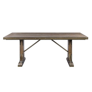  which makes it great for hosting dinner parties. The double p