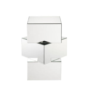  Square End Table NO Storage CONSTRUCTION Glass Top: 4mm Clear Tempered Glass (Fixed Top) Mirrored Apron & Pedestal Base<br/><br/><b>Product Features</b><ul><li>Occasional Table</li><li>NO Storage</li><li>Glass Top: 4mm Clear Tempered Glass</li>