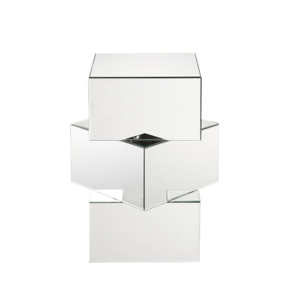  Square End Table NO Storage CONSTRUCTION Glass Top: 4mm Clear Tempered Glass (Fixed Top) Mirrored Apron & Pedestal Base<br/><br/><b>Product Features</b><ul><li>Occasional Table</li><li>NO Storage</li><li>Glass Top: 4mm Clear Tempered Glass</li>