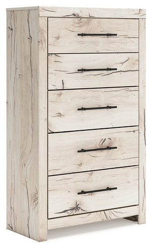 A fresh take on country living, this chest of drawers strikes the perfect balance between farmhouse and contemporary. Its rustic white finish and replicated reclaimed oak grain merge effortlessly with the clean-lined look we love today. Spacious drawers h