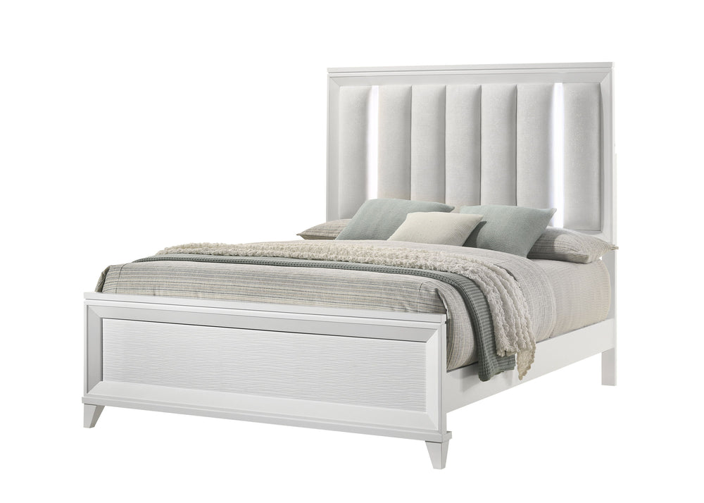 Cressida - Queen Bed With Slats - White<h4><b>Cressida - Queen Footboard With Slat - White</b></h4> <table width="100%"><colgroup><col style="width: 30%"> <col style="width: 70%"> </colgroup> <tbody> <tr> <td>Dimensions</td> <td> 63.00"L x 85.55"D x 64.00