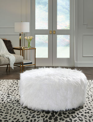  and its casual white hue allows this plush piece to make a stylish statement in a variety of spaces.<br/><br