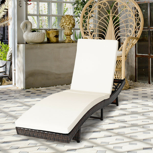 Equipped with thick cushion---D17 sponge filling and non-woven fabric cover <br>Use hoop and loop fastener to attach the cushion to the chair <br>The cushion cover is detachable and washable. <br>The backrest has 5 adjusting levels  height options from 16