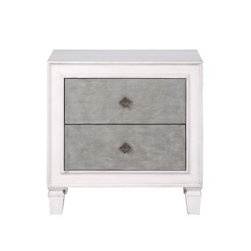 The Katia collection is perfect for creating a modern rustic or farmhouse aesthetic. Merging old and new design features and finishes. The bed features a channel-tufted headboard and footboard in gray linen that pops against the white frame. The case good
