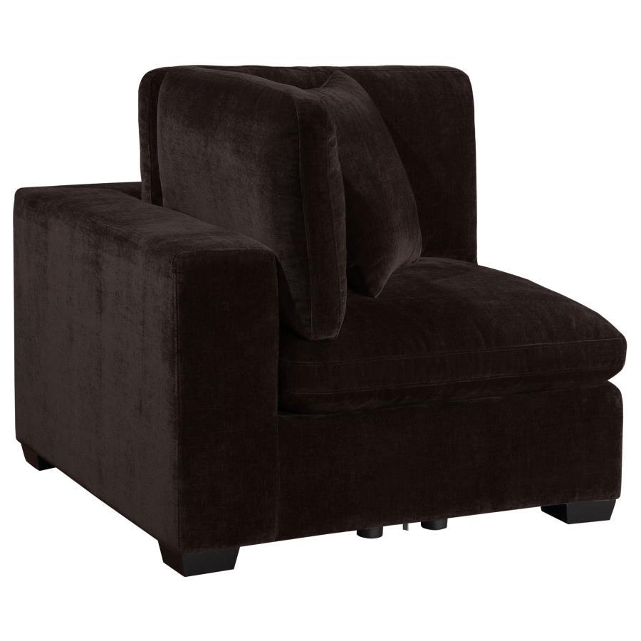 Maximize seating in your modern living room with this stylish corner chair, designed to connect sectional pieces seamlessly. Upholstered in a smooth, soft fabric, this chair provides a cozy spot to relax while maintaining a sleek, contemporary look. The c
