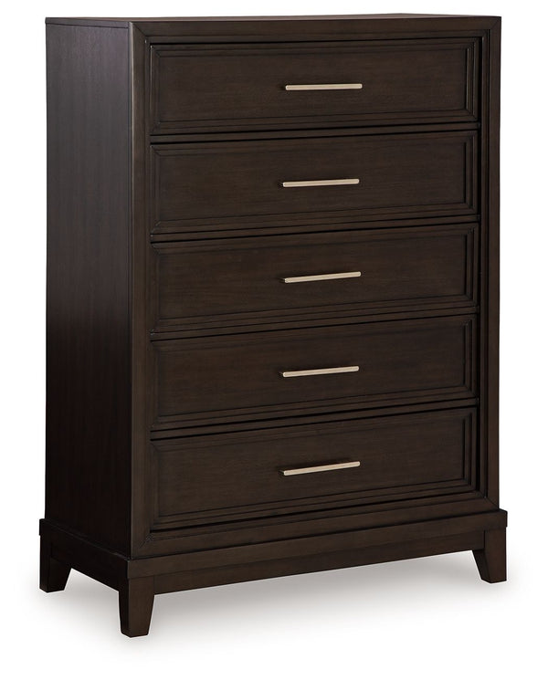 This chest of drawers combines modern and art deco styles for both traditional and contemporary arrangements. With elegant stepped moulded framing and ample storage, it adds dimension to your sanctuary while keeping your belongings organized and clutter-f