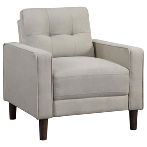 Ideal for studio apartments or small rooms, this chair boasts a perfect small-scale design. Its classic track arm and self-welt detailing highlight the superior tailoring. The grid-tufted boxed back cushions and pocket coil spring cushion construction ens
