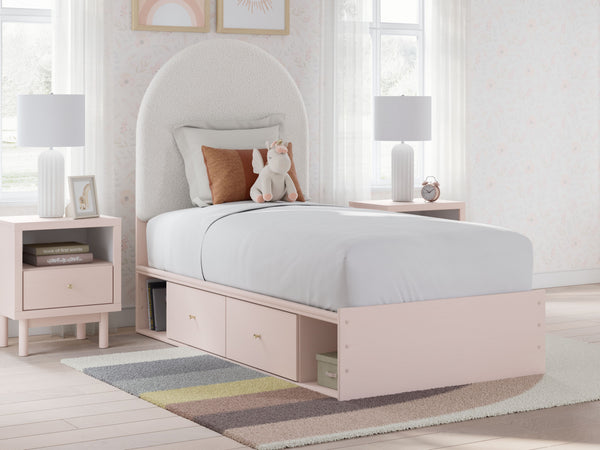  charming vibe to bedtime. Made fo