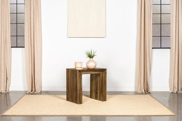  featuring a robust U-shaped silhouette and clean lines. Crafted from sustainable solid sheesham wood