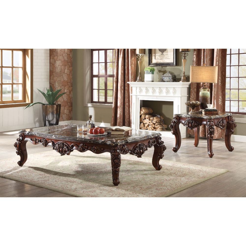 KD, Rectangular Leg Coffee Table â€¢ No Storage (Open Base) â€¢ Scalloped Marble Top â€¢ Wooden Scalloped Apron with Carved Floral Motifs â€¢ Wooden Queen Anne Legs<br/><br/><b>Product Features</b><ul><li>Occasional Table</li><li>No Storage (Open Base)</l