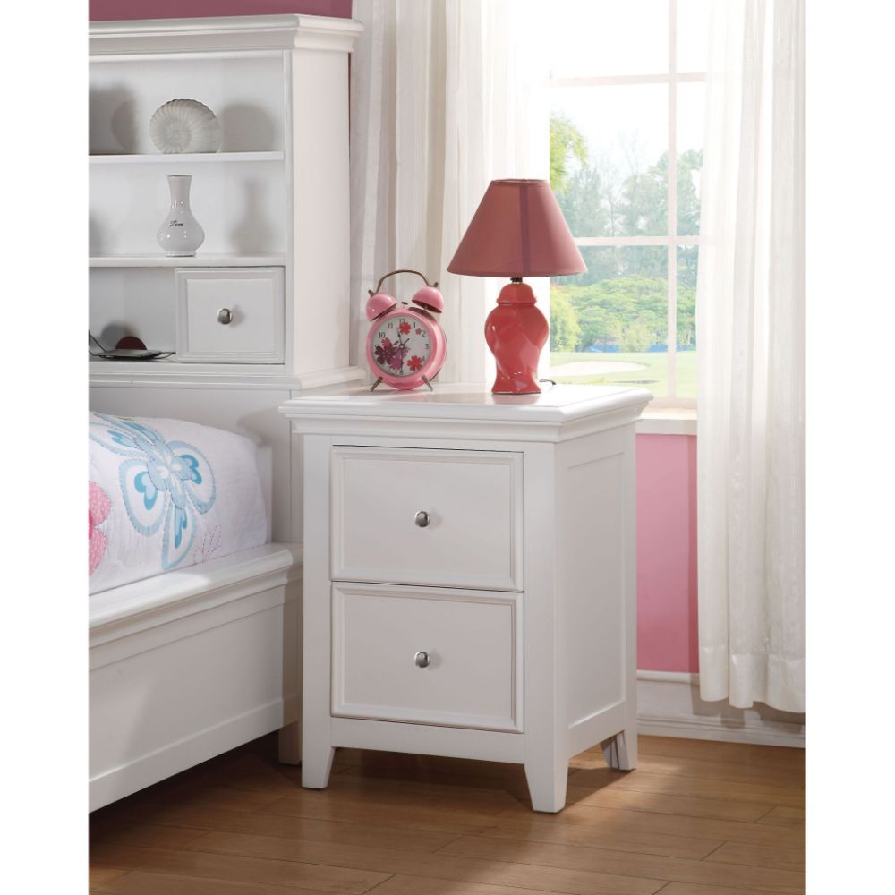 The Lacey collection blends style and function to offer contemporary style and great storage for youth bedroom in your home. Choose from a variety of color options for a sleek and sophisticated style. Available in white and espresso finishes, these bedroo