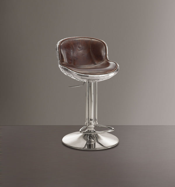 The Brancaster incredible design features curved lines, combining with aluminum and leather together to bring you a vintage sensation in the living room. Characterized by shelter arms and retro brown top grain leather, wrapped with aluminum panel for most