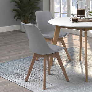  mid-century modern side chair. Featuring a smooth