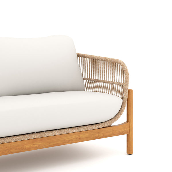  this loveseat promises lasting quality. Its color-fast