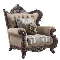 Embrace the essence of lavish living into your home with this Ragnar sofa. Highlighting detailed carvings that naturally follow with the elegant curves of the rolled arms that make a transition to the wood-trimmed arched backrest which features a camel hu