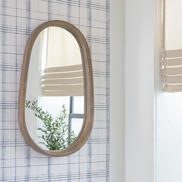  chic twist to your decor. An antiqued brown wood frame gives it a welcoming