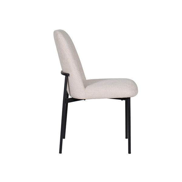 elegantly curved seats and backs