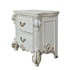 Dream happily-ever-after in a fairy-tale-inspired bed you have aspired to own all your life. This Vendom PU upholstered bed glints stylishly with its crystal-like button tufting and nailhead trim, elegant hand-brushed gold is paired with an antique pearl.