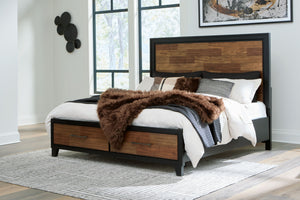  an effortless blend of casual and refined aesthetics. Its two-tone finish combines satin black with a rich brown wood tone for a modern
