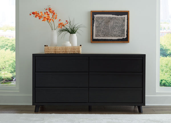  on-trend design. Its subtle replicated texture recalls the natural beauty of wood