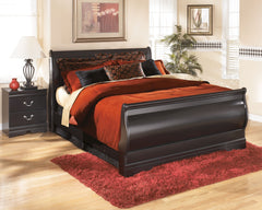 This queen sleigh bed is the epitome of traditional decor. Louis Philippe-style moulding dates back to the mid-19th century when furnishings were lavish yet somewhat simple. Luxe finish adds a slightly modern touch. Mattress and foundation/box spring avai